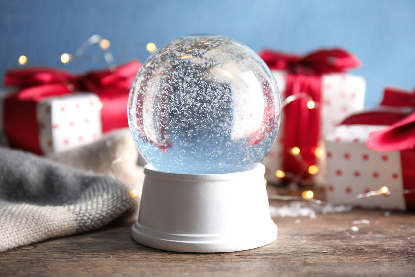 Discount Deals on Holiday Décor